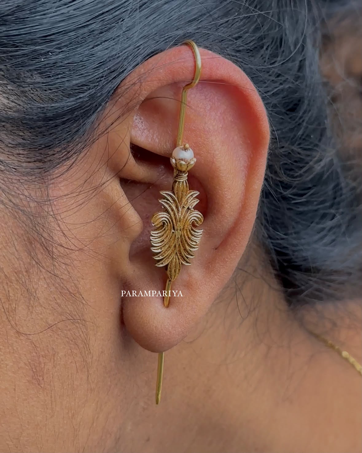 Nilavizhi Earrings