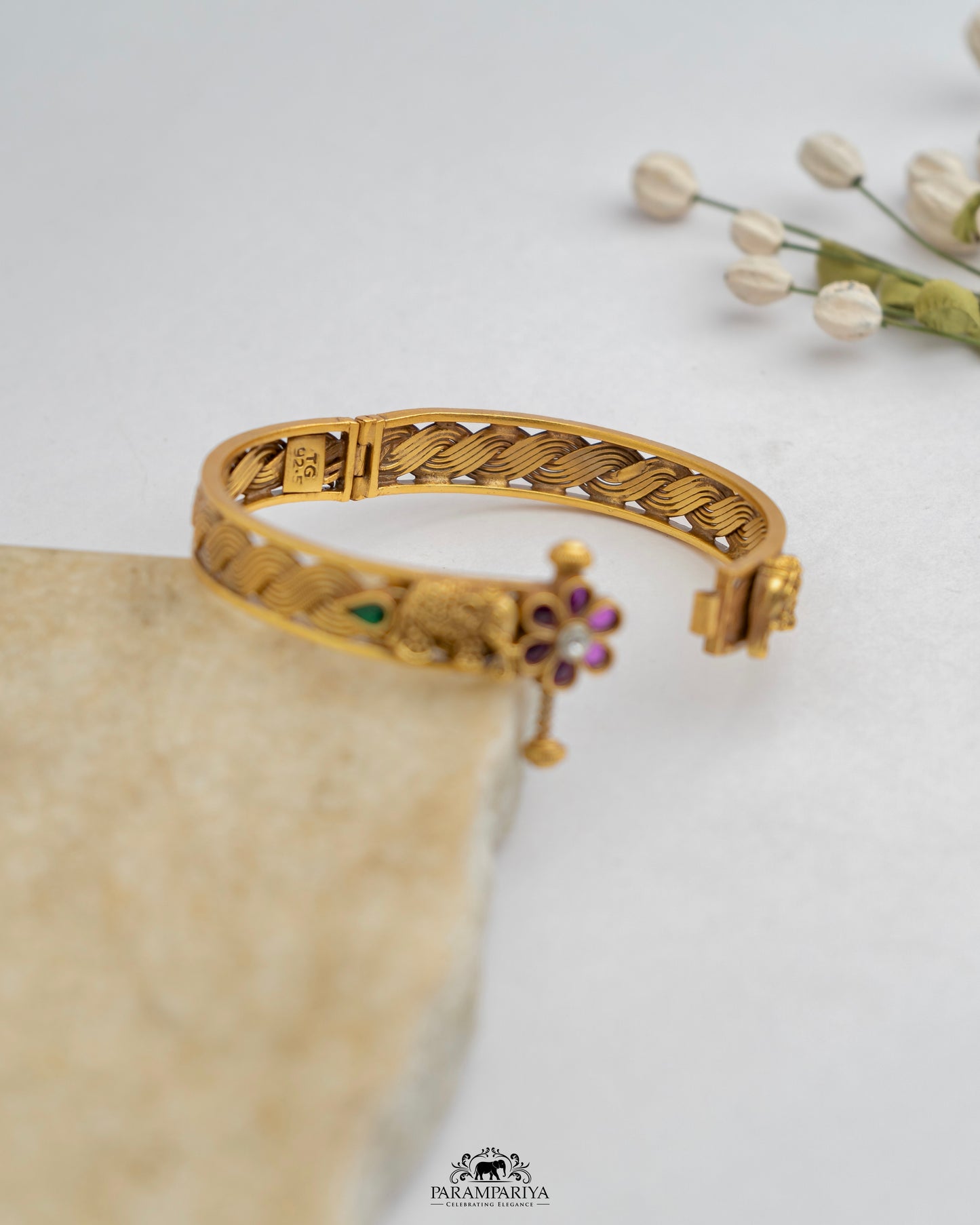 Manav Bangle (Single)