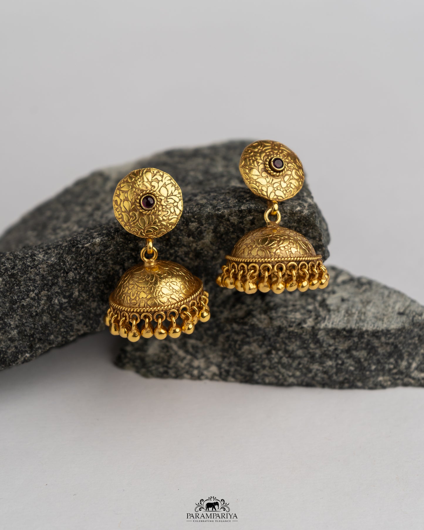 For Timeless Elegance in Jhumkas!!
92.5 pure silver gold micron-plated jhumkas.
