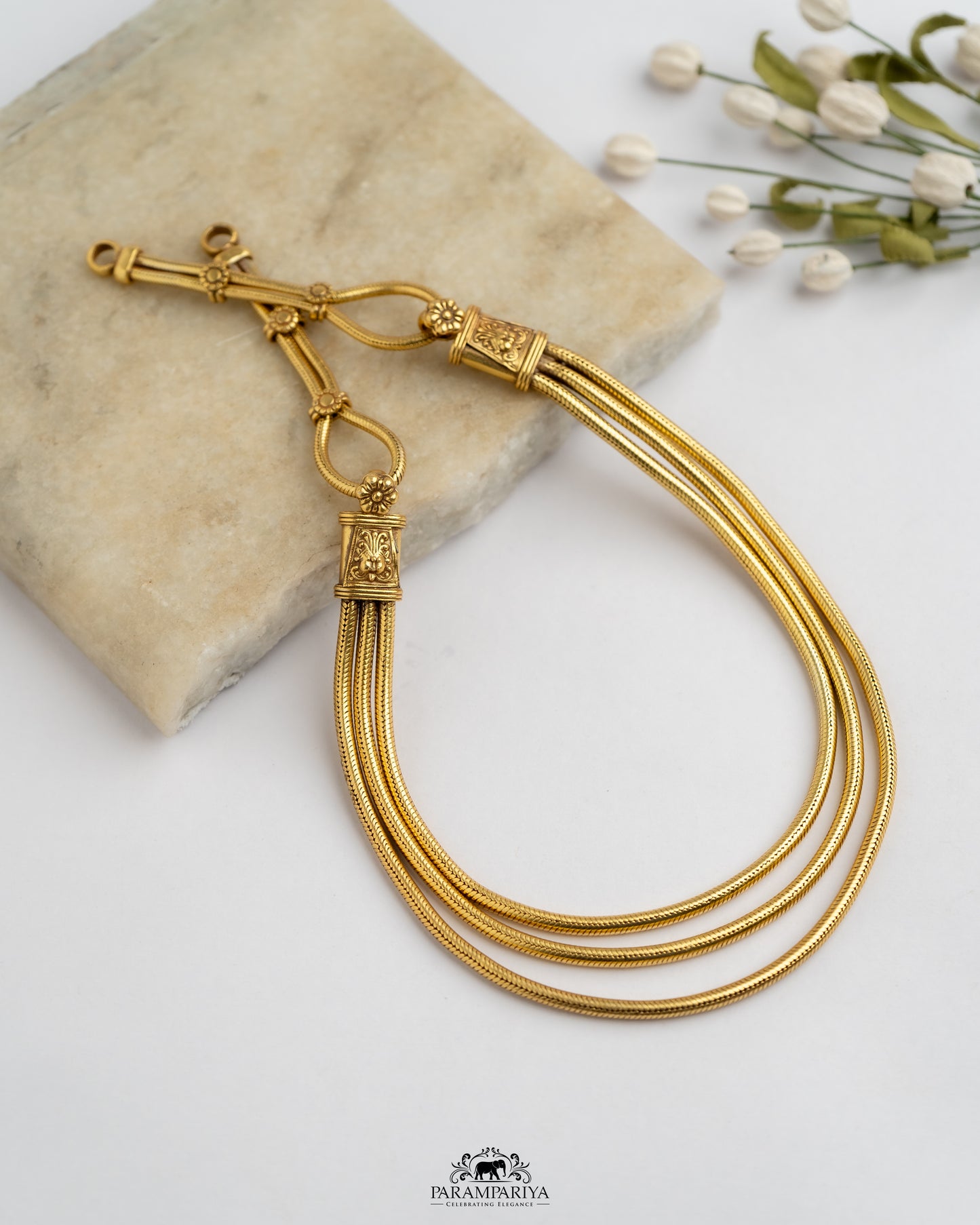 Layer & Love!!
92.5 pure silver gold plated layer necklace for a traditional tribal look.