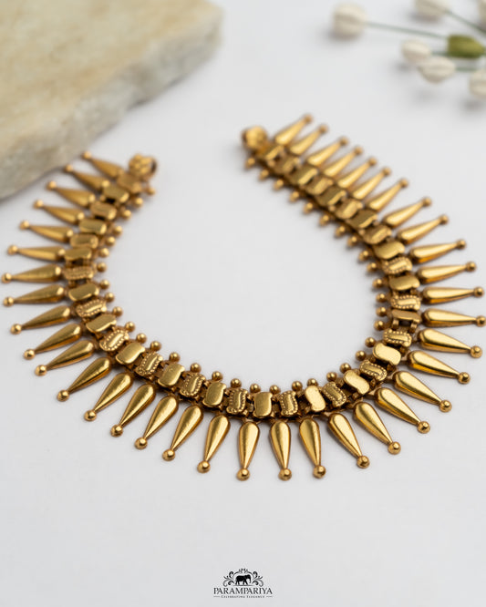 Madhavi Necklace
