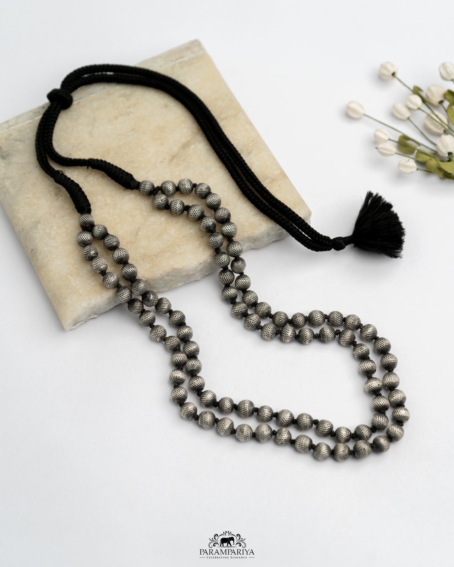 Dharv Necklace