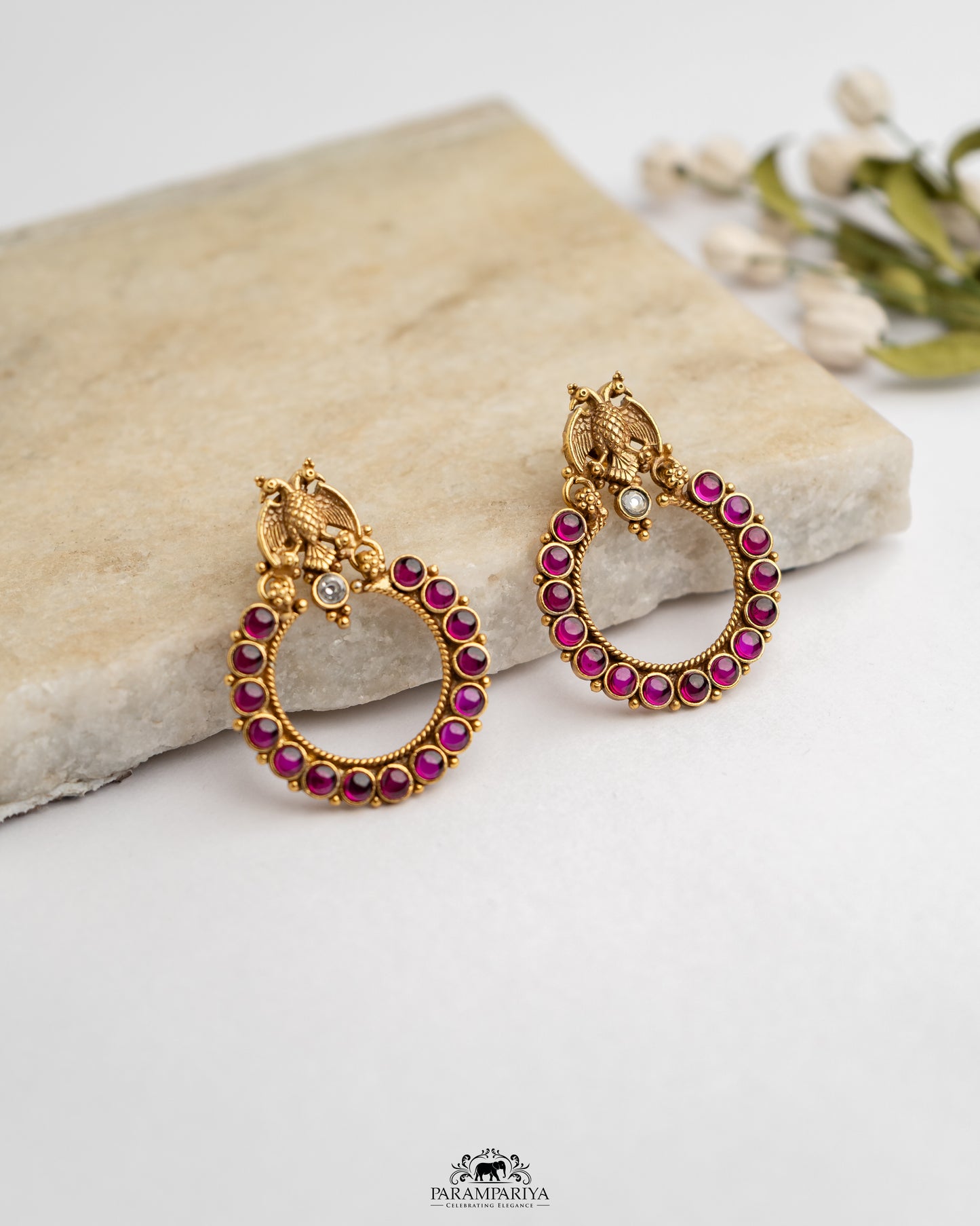 January Joy!!
92.5 pure silver gold micron plated kemp earrings.