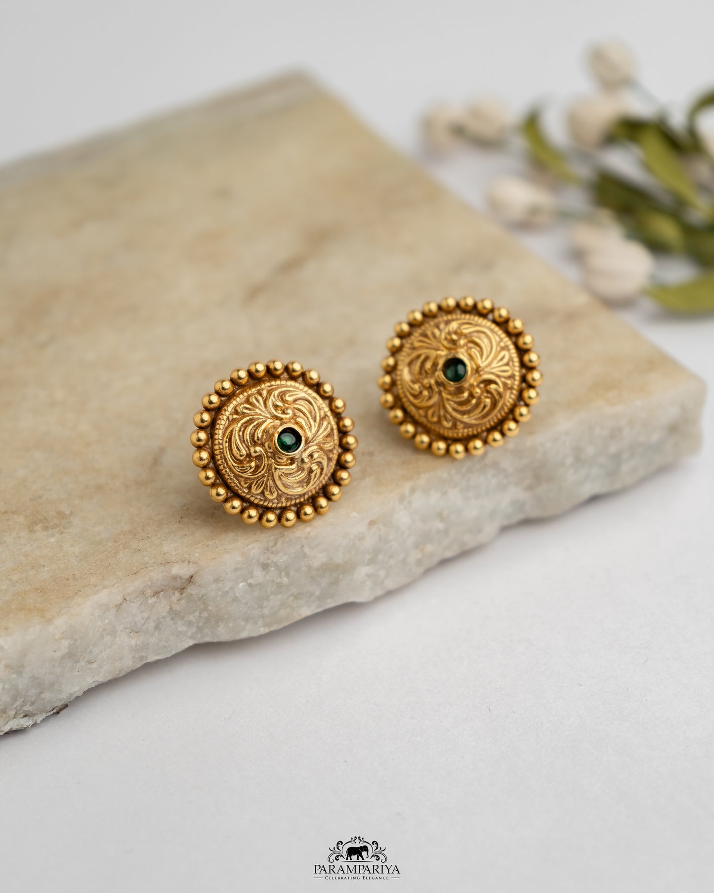 Simple Statement!!
92.5 pure silver gold micron plated earrings.