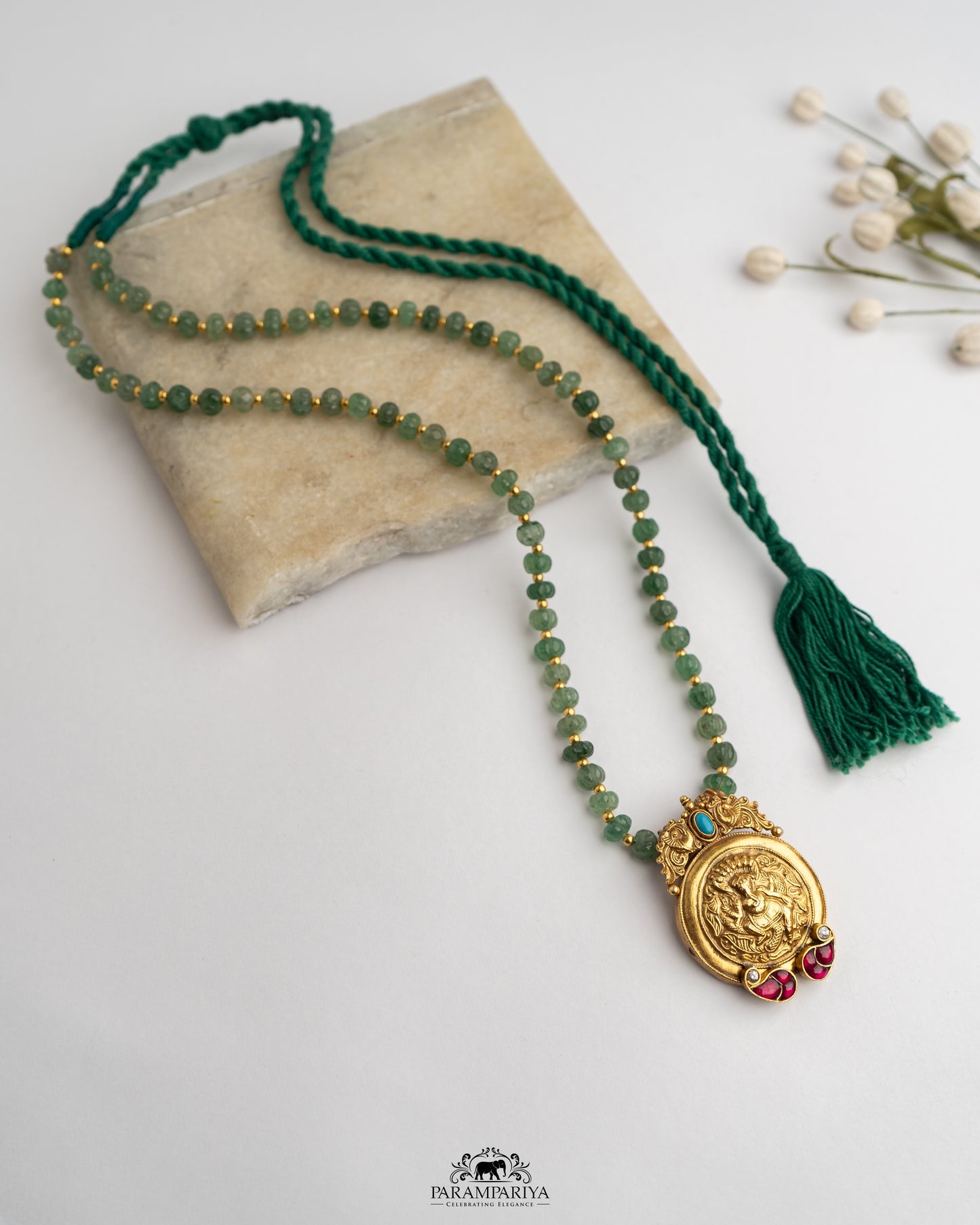 Greening Delight!!
pure silver necklace with green strawberry beads.