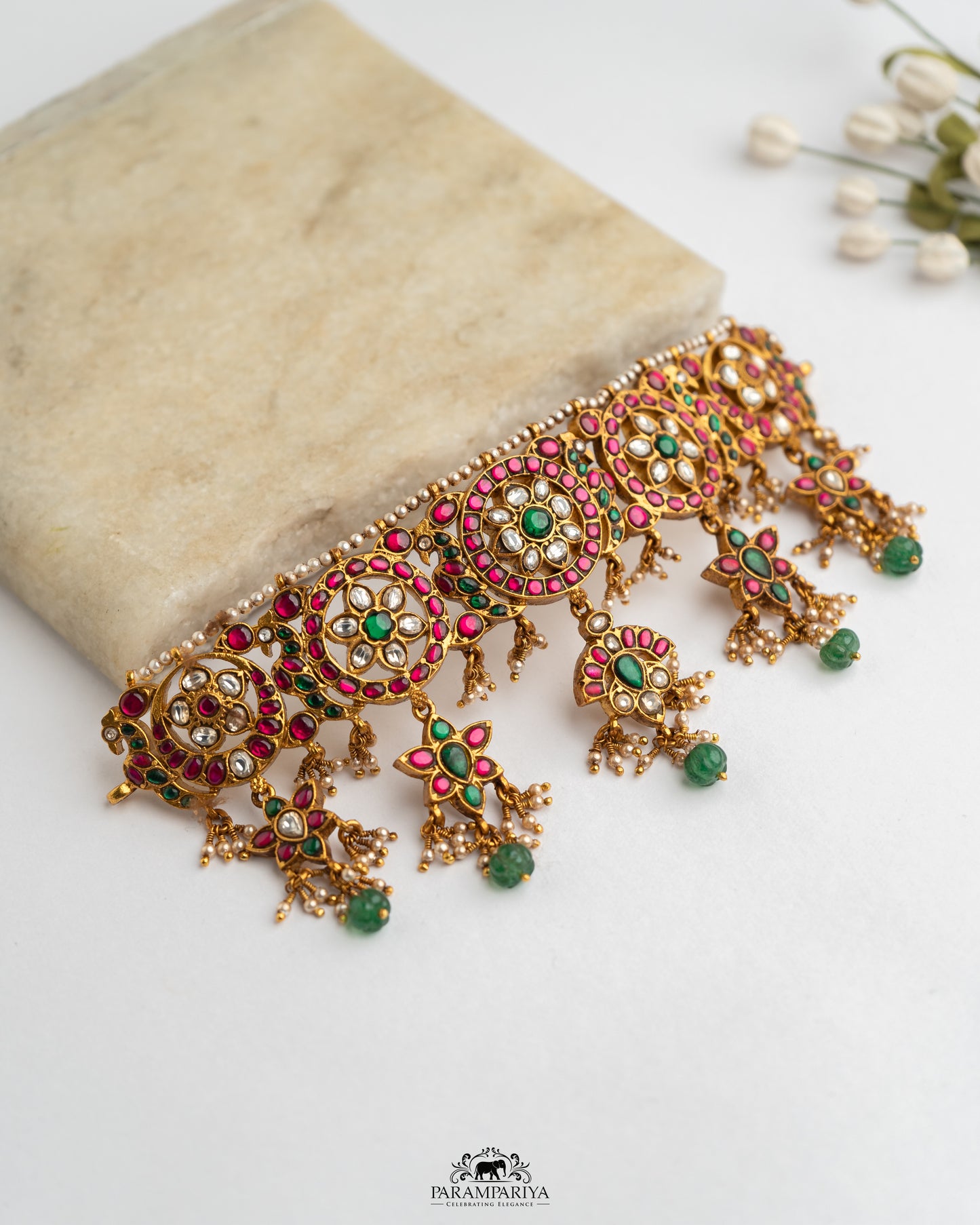 Kundan Charm!!
92.5 pure silver kundan choker.