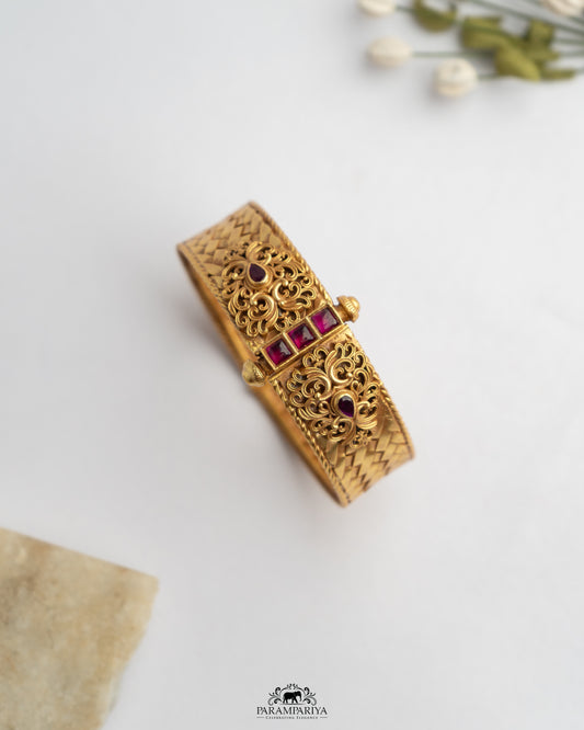 Liyon Bangle (Single)