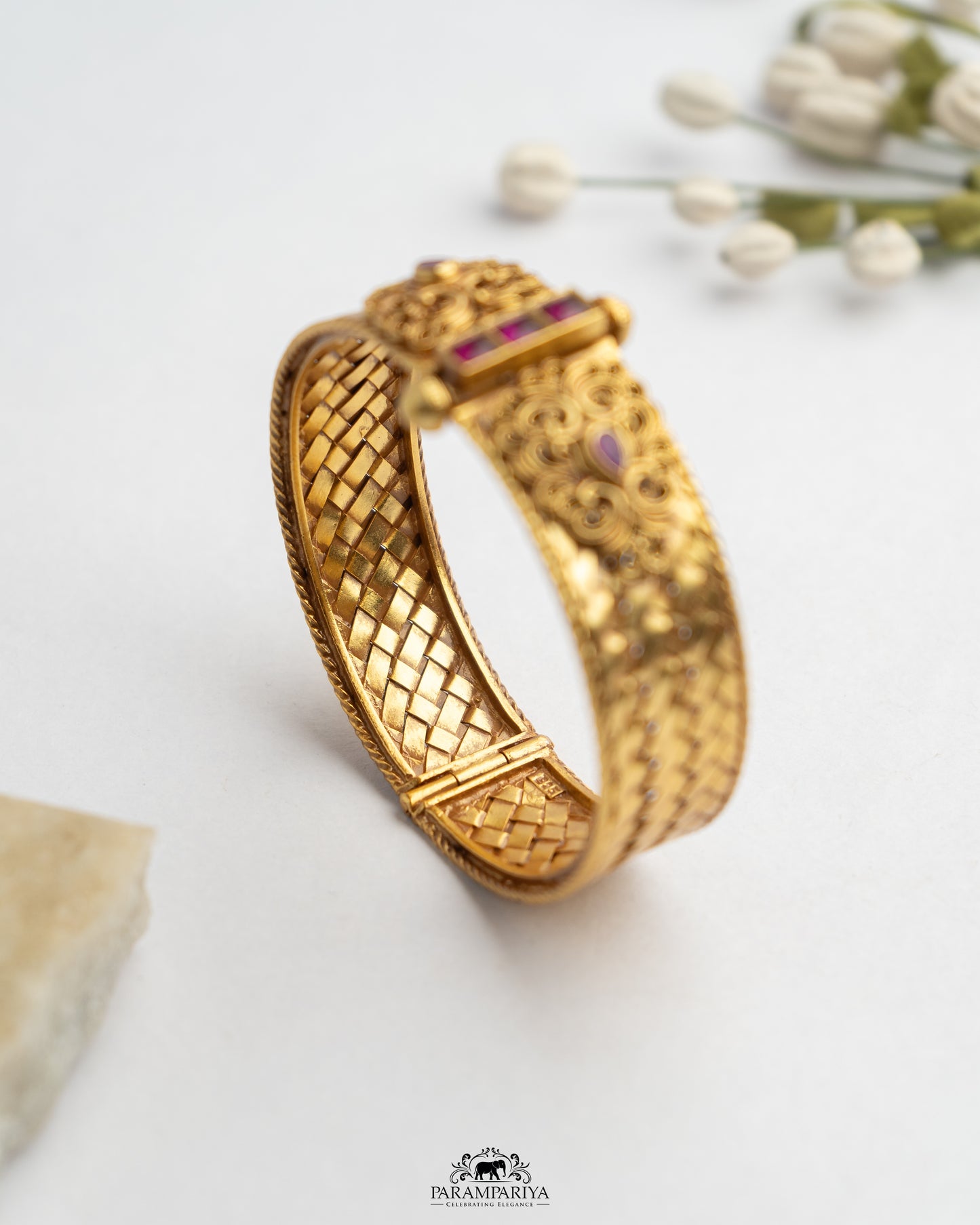 Liyon Bangle (Single)