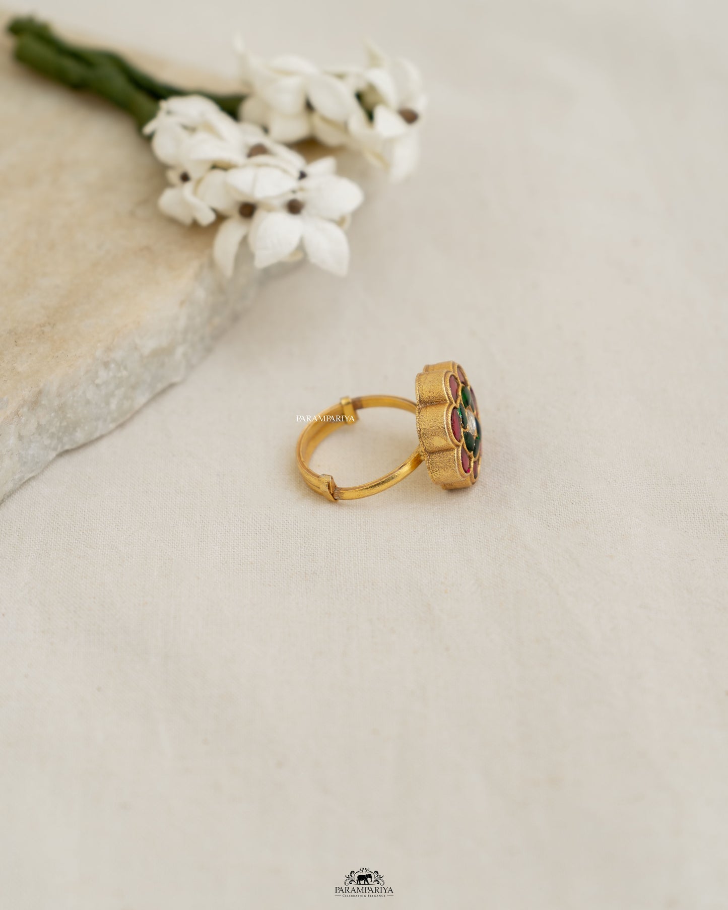 Sharmi Finger Ring