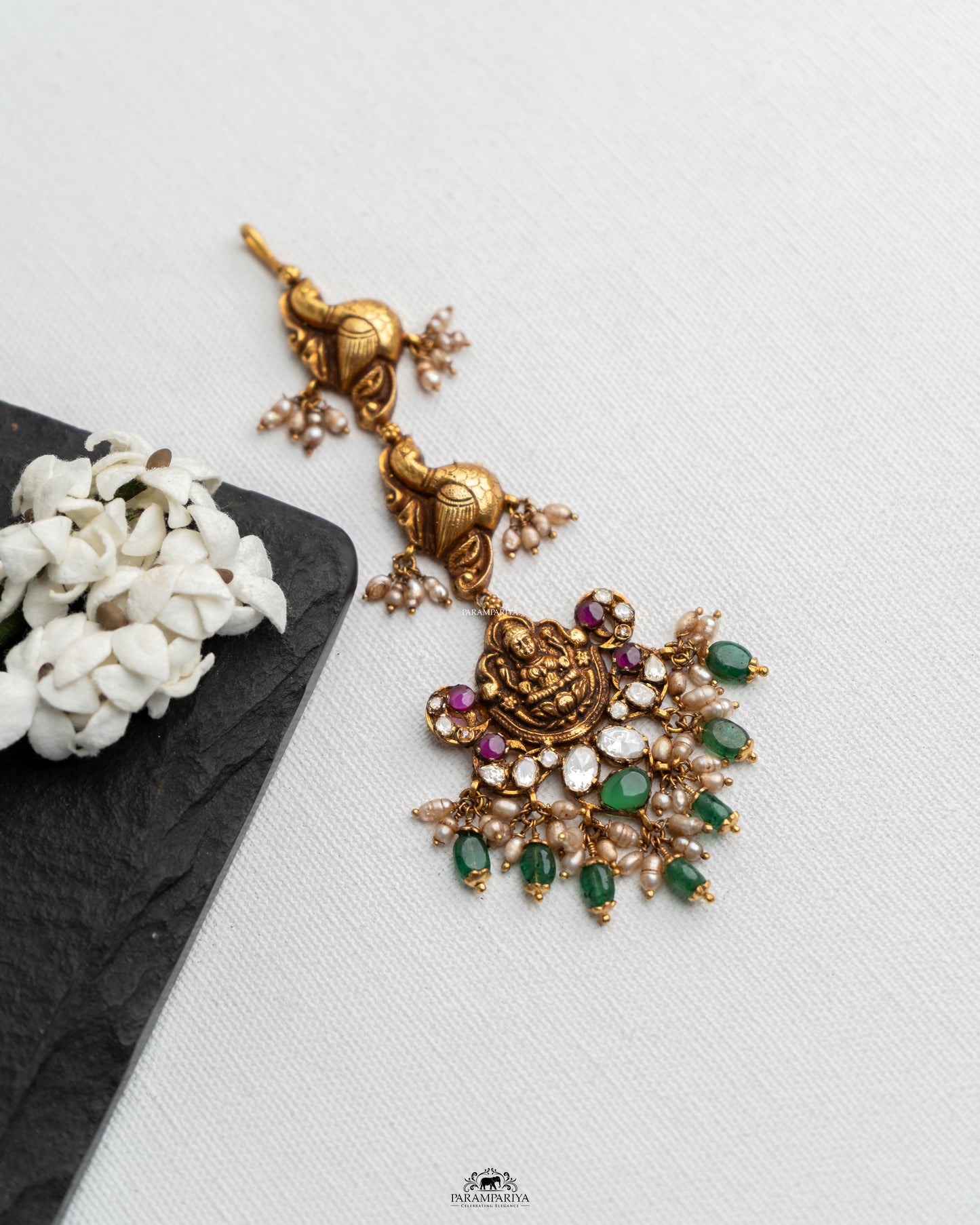 Moissanite Hues!!
92.5 pure silver micron gold moissanite maang tikka.