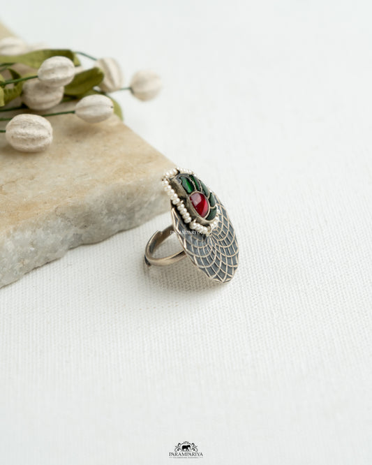 Thamsi Finger Ring