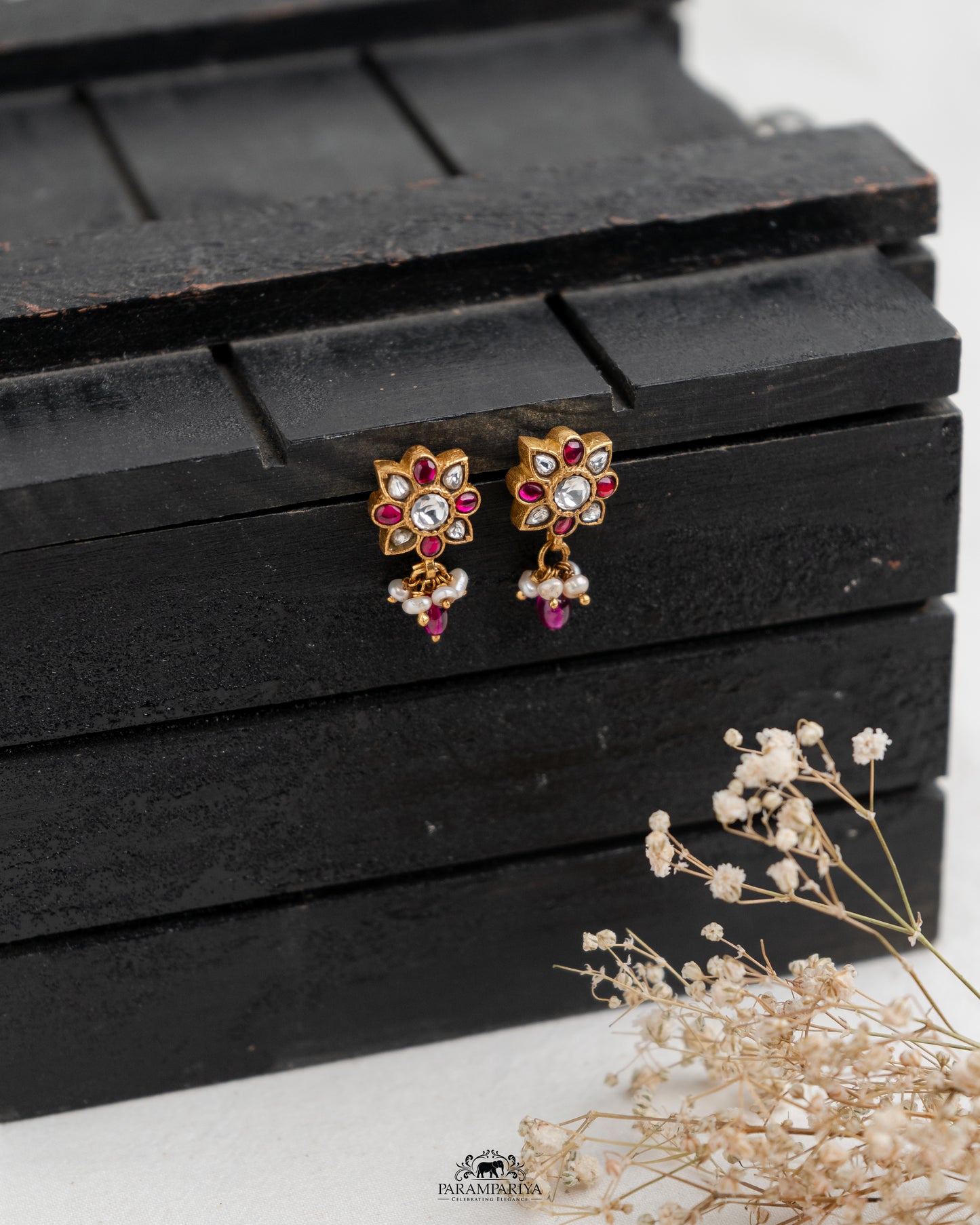Jagyi Earrings