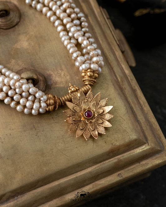 Kanakika Necklace