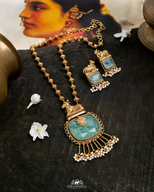 Aghnya Necklace Set