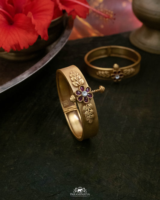 Astha Bangle (Single)