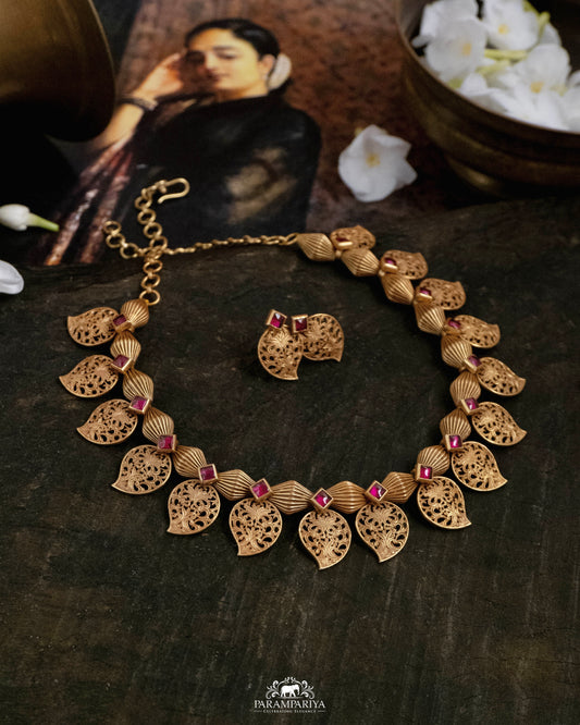 Devika Necklace Set
