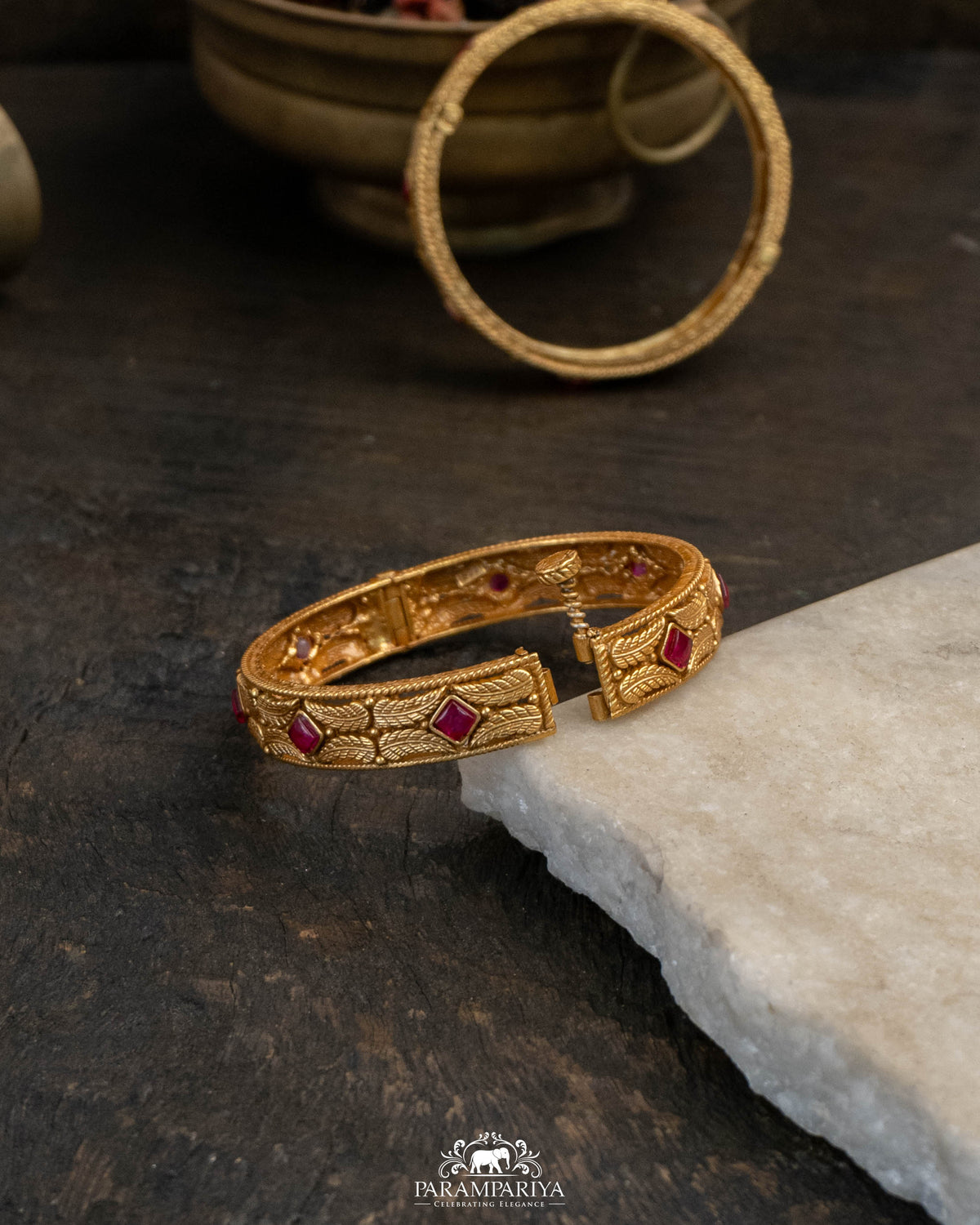 Karmugil Bangle (Single)