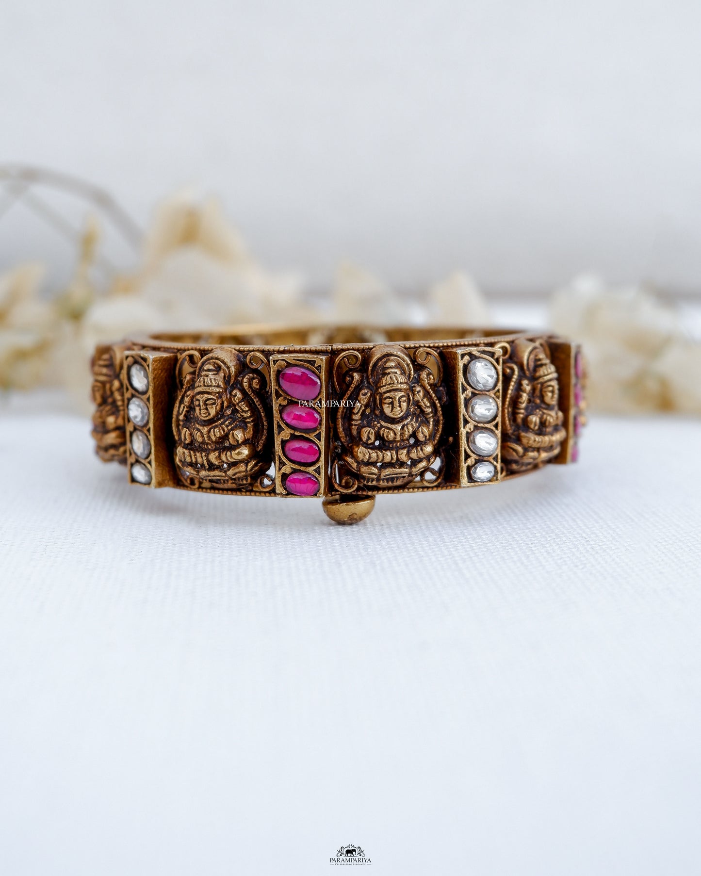 Yaazh Bangle