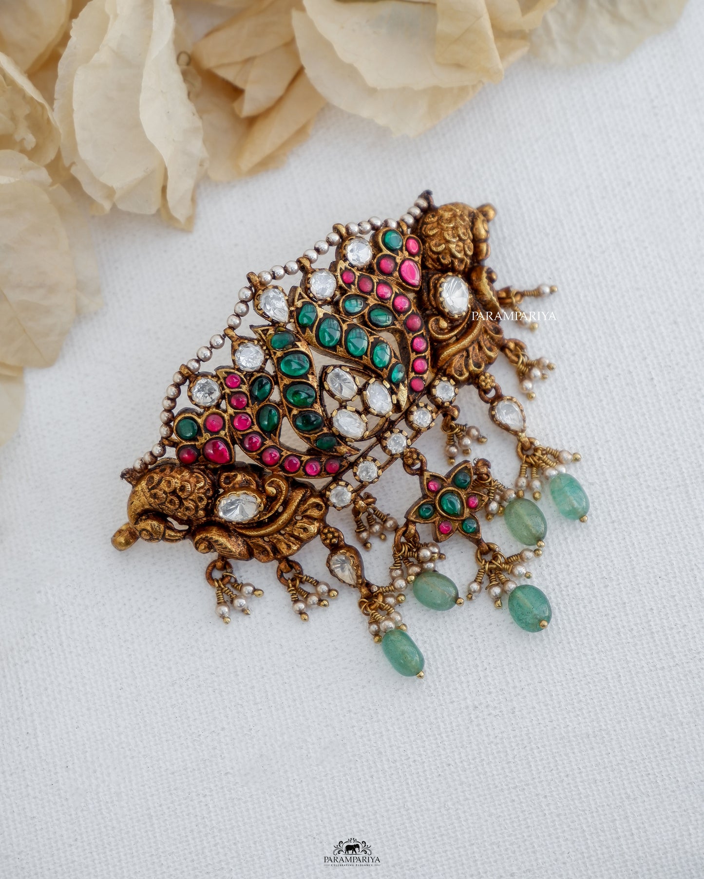 Chokers & Charm!!
This pure silver micron gold plated ethnic kundan moissnaite chokers.