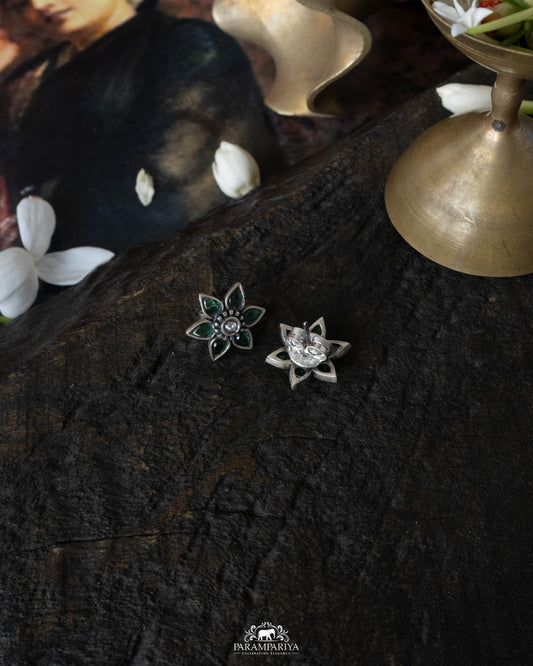 Anvi Earrings