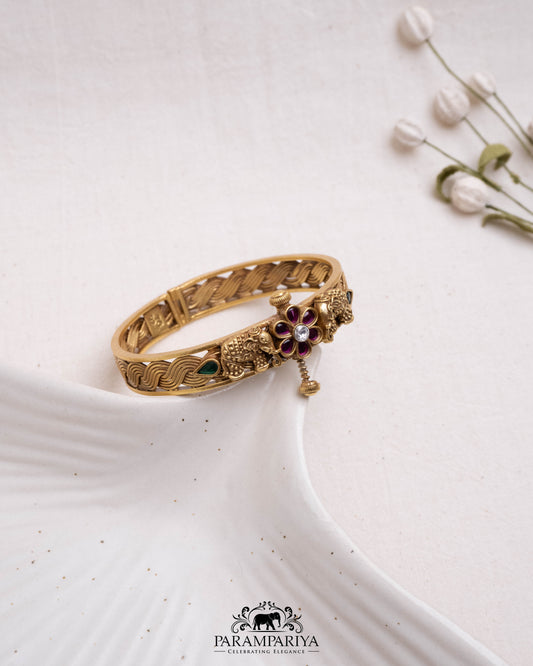 Manav Bangle (Single)