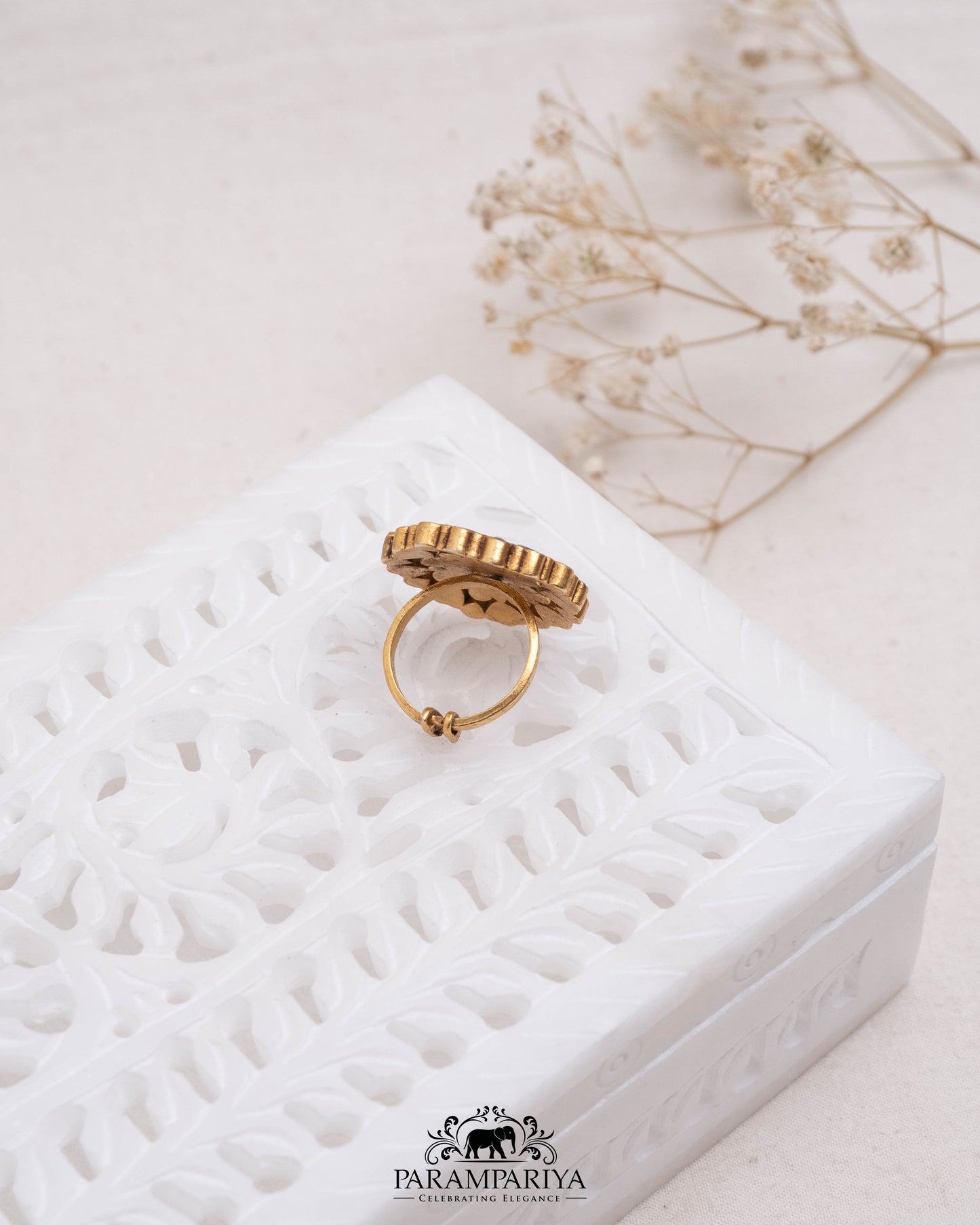 Mahitha Finger Ring