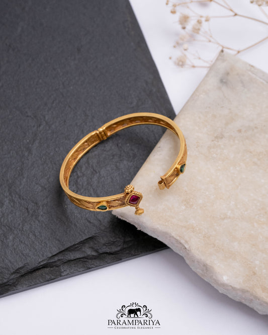 Vinitha Bangle (Single)