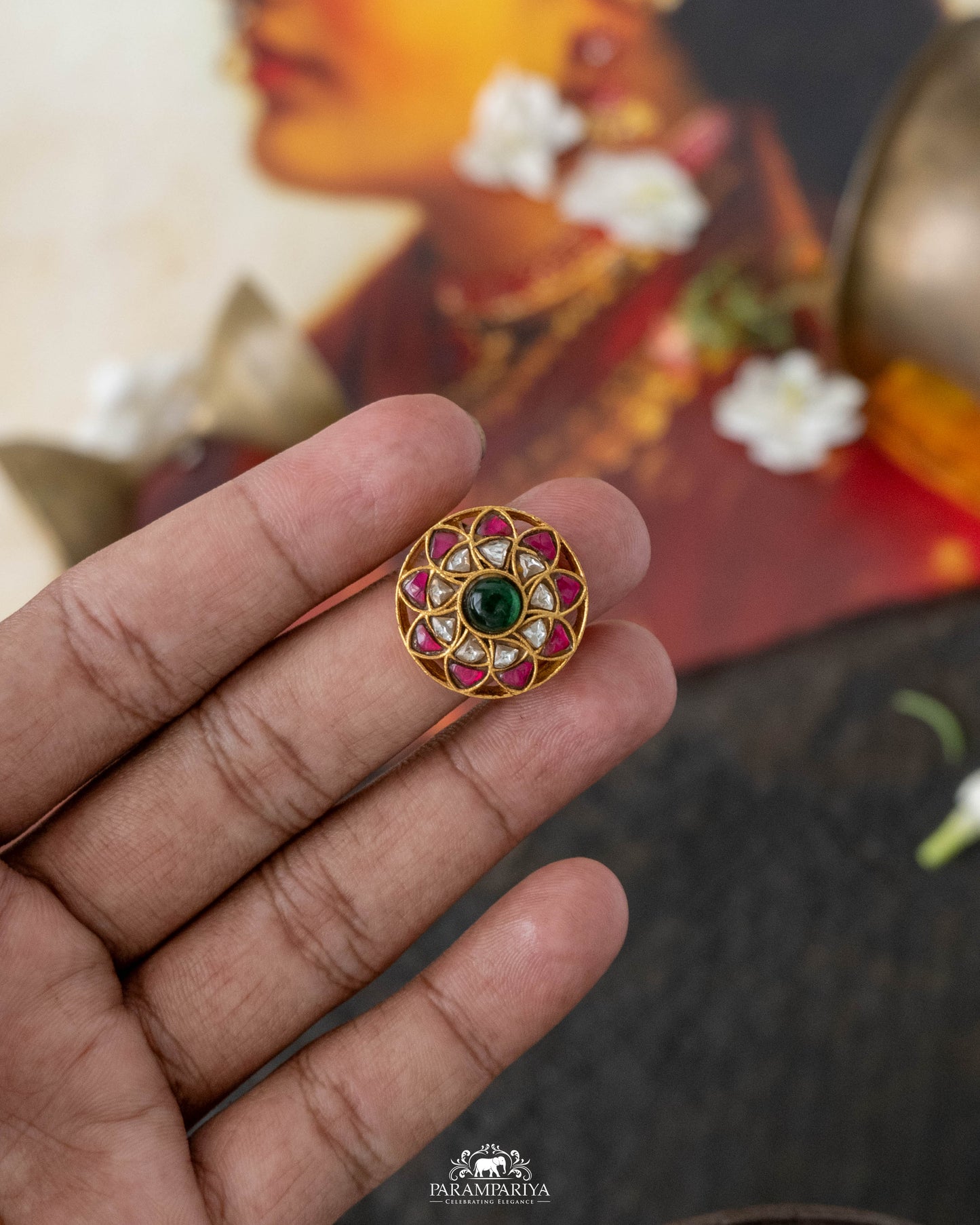 Hela Finger Ring