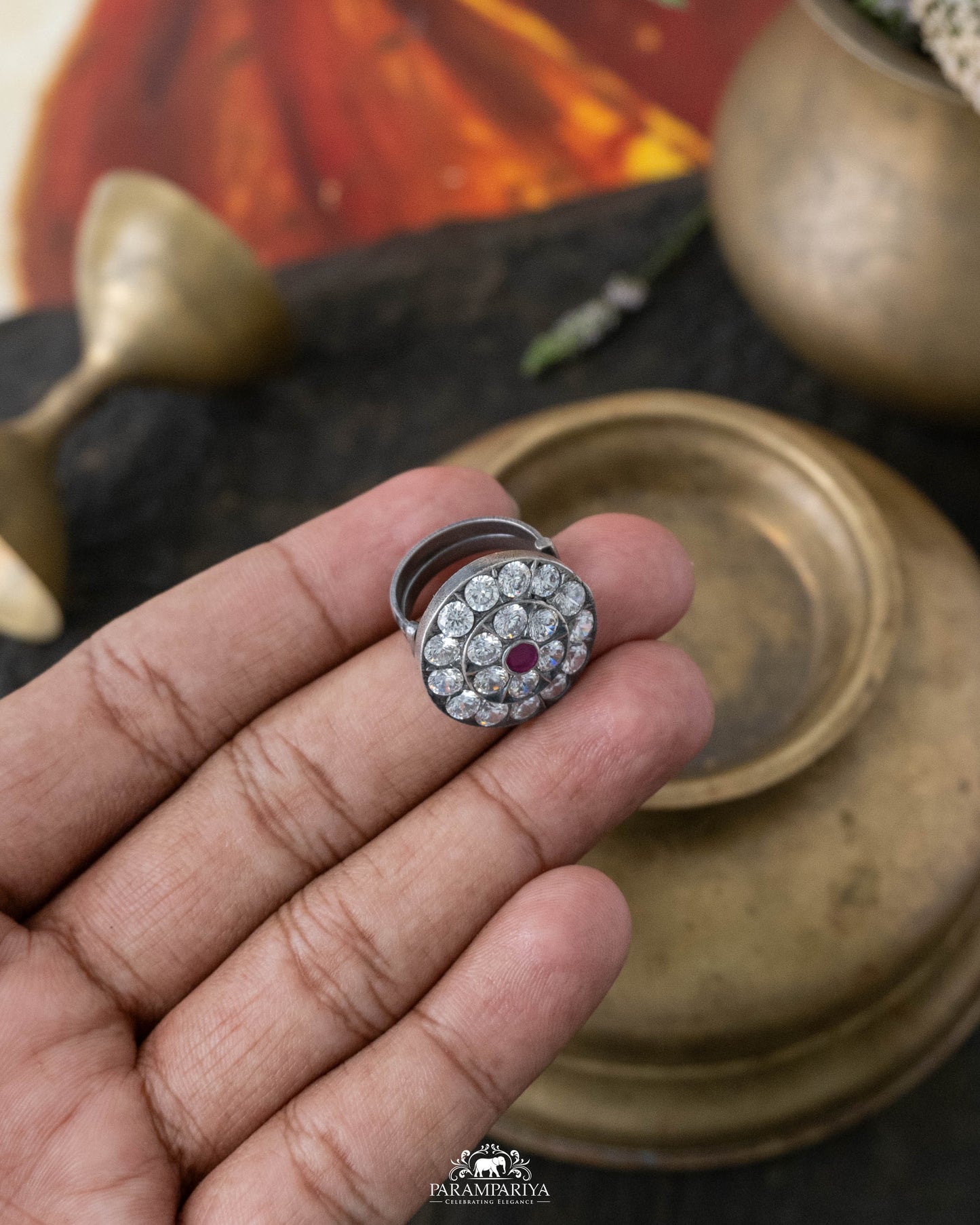 Haruni Finger Ring