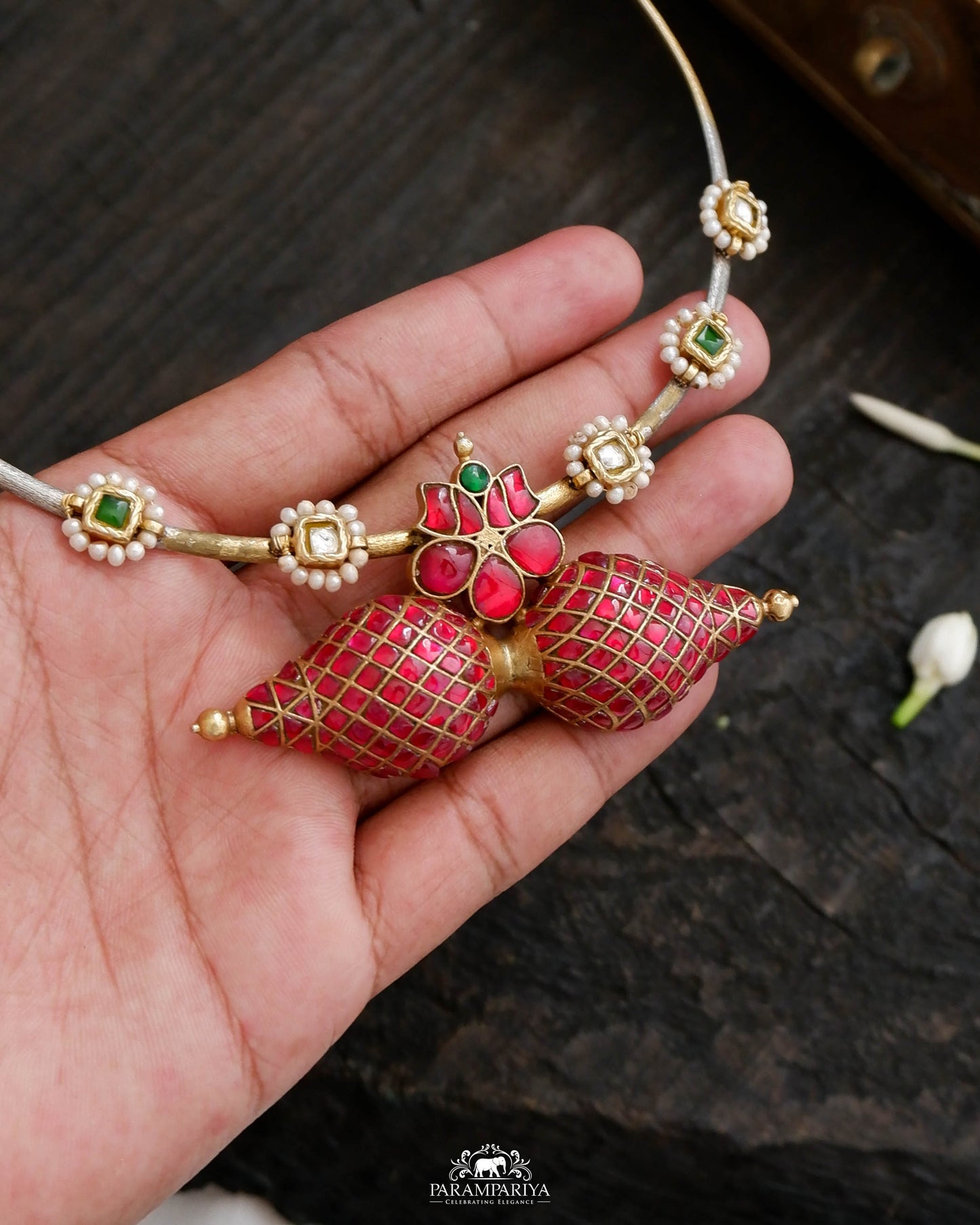 Riya Necklace