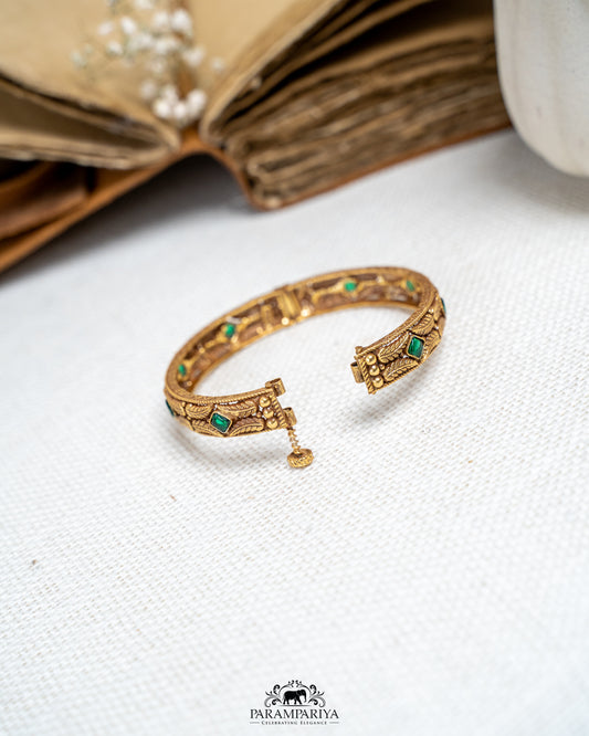 Mridula Bangle (Single)