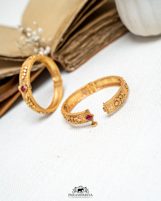 Myrleen Bangle (Single)