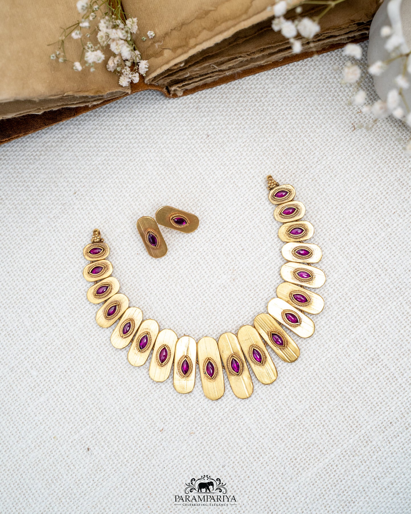 Divyam Necklace Set