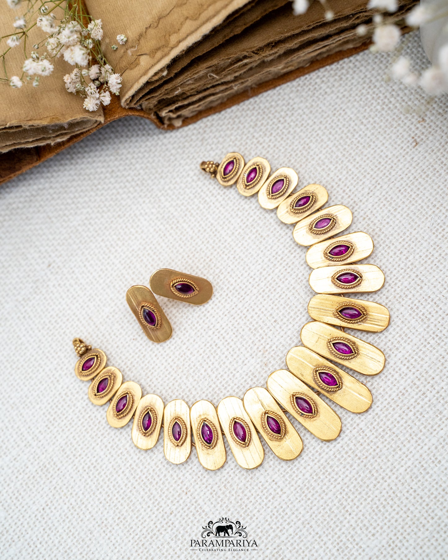 Divyam Necklace Set