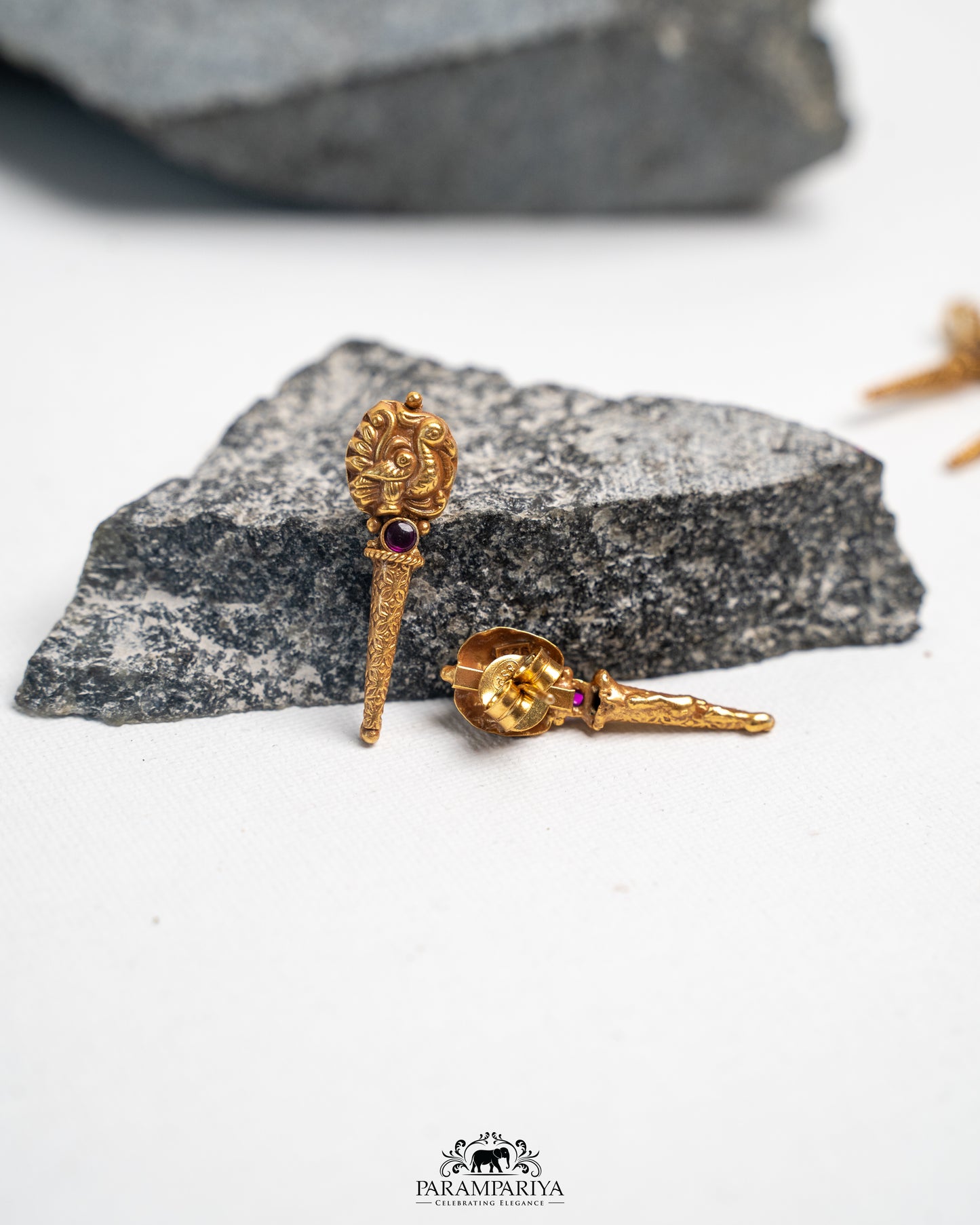 Varnam Necklace Set