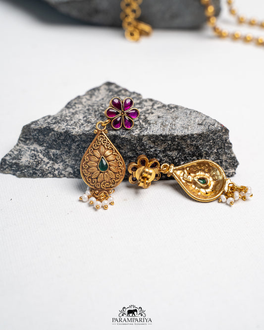 Varnika Necklace Set