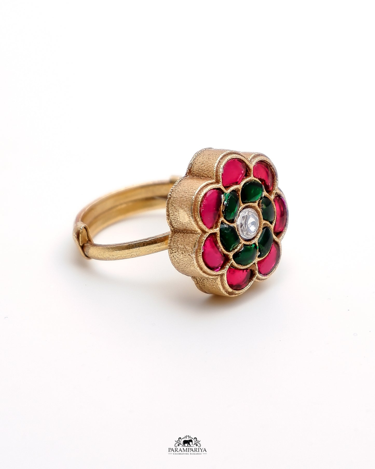 Sharmi Finger Ring