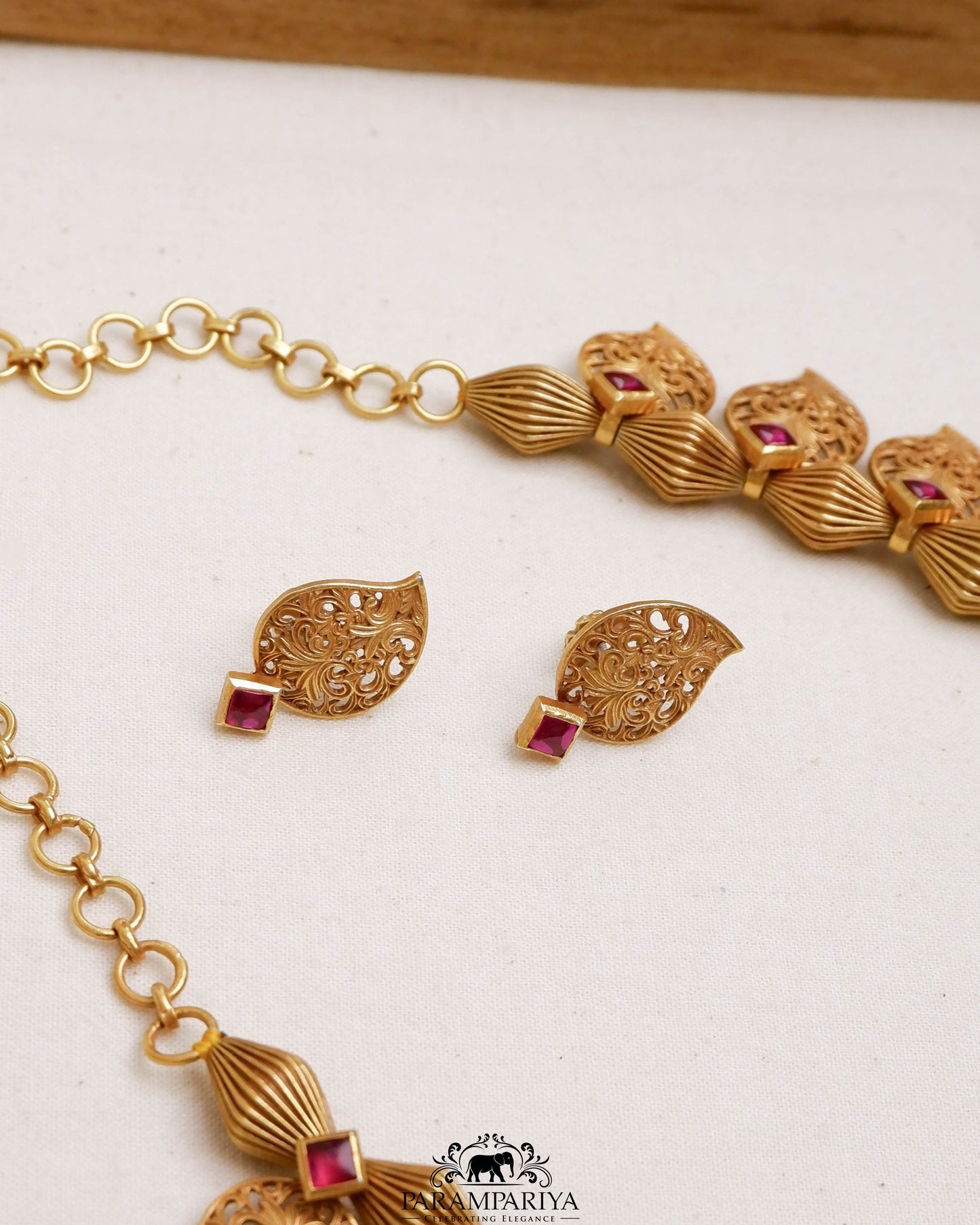 Devika Necklace Set