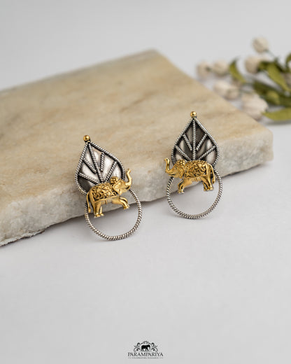 Dual Delight!!

92.5 pure silver dual tone Earrings.