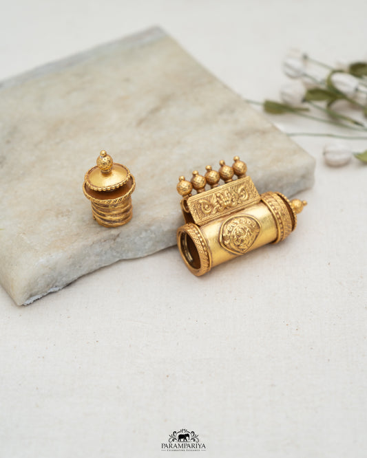 Clara Pendant