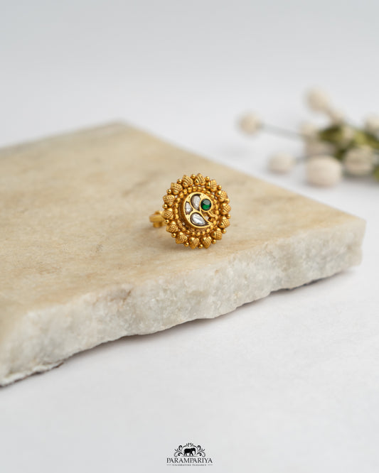 Greening Rings!!

pure silver kundan rings.