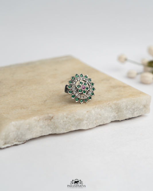 Megavi Finger Ring