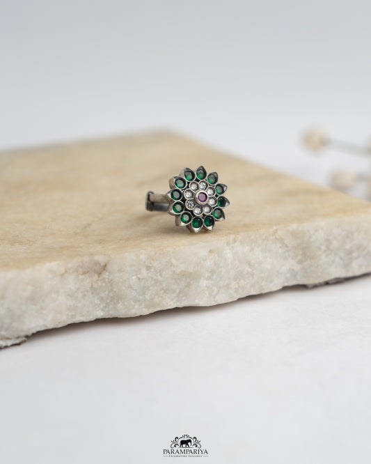 Ishva Finger Ring