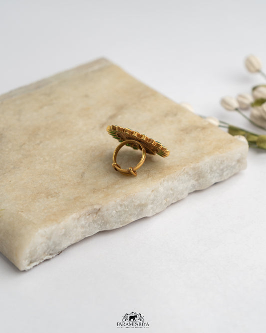 Thoagai Finger Ring