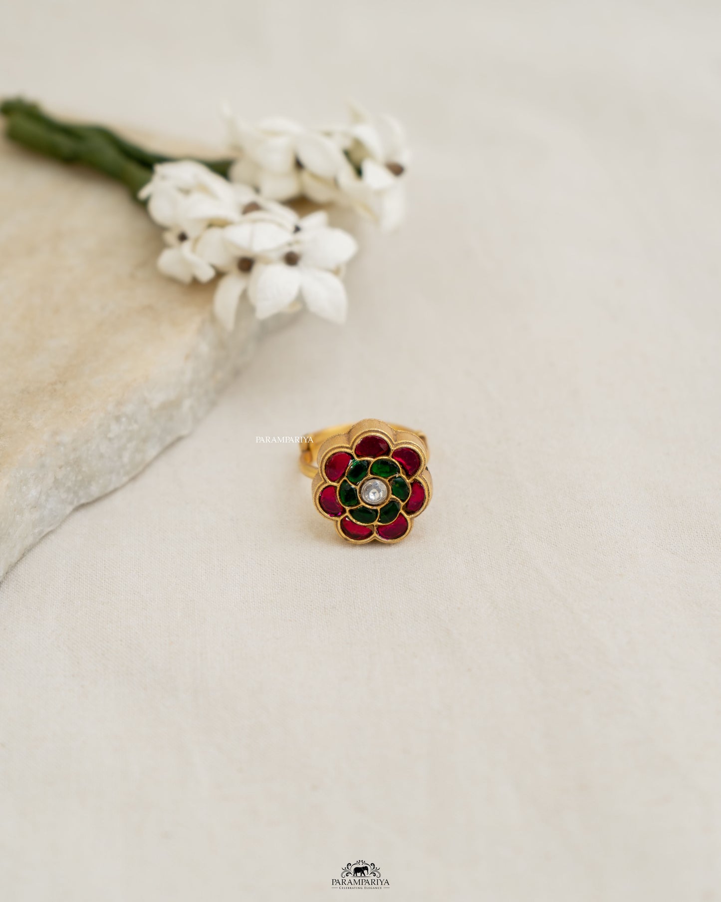 Sharmi Finger Ring