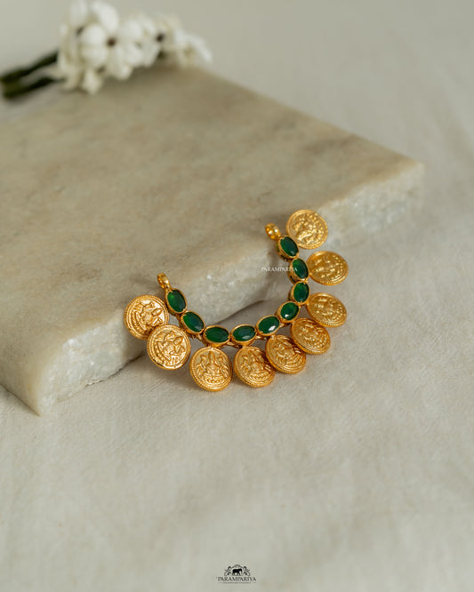 Green Hues!!

this 92.5 silver gold micron plated pendant.