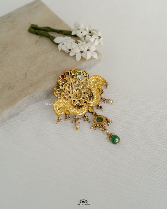 Aavani Pendant