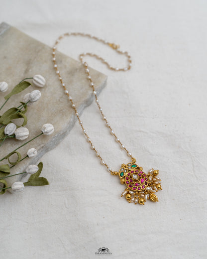 Pure silver micron gold plated minimal pearl neck chain with kundan pendant.