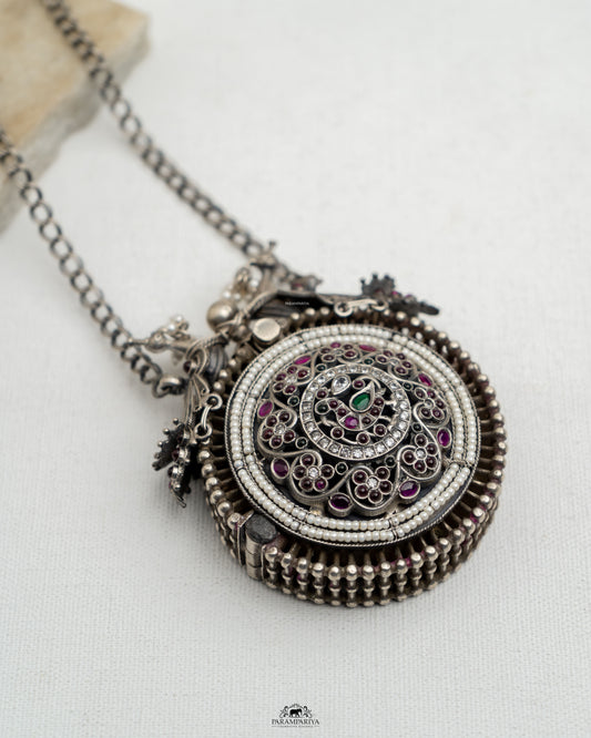 Dayita Necklace