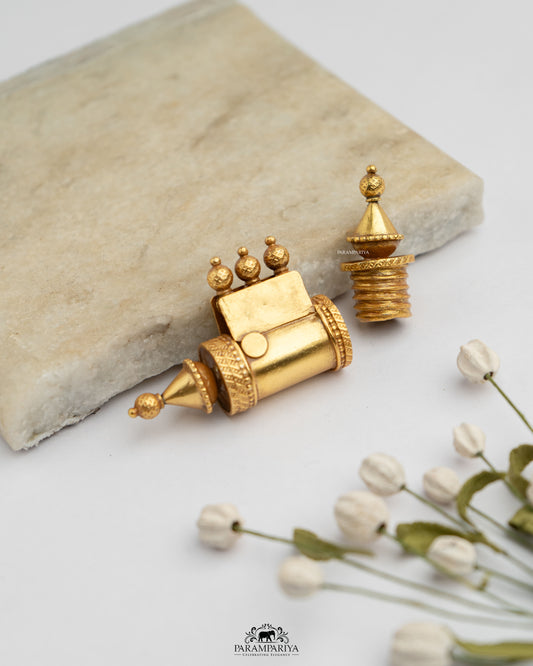 Arianna Pendant